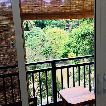 Jenushi Homestay キャンディー エクステリア 写真