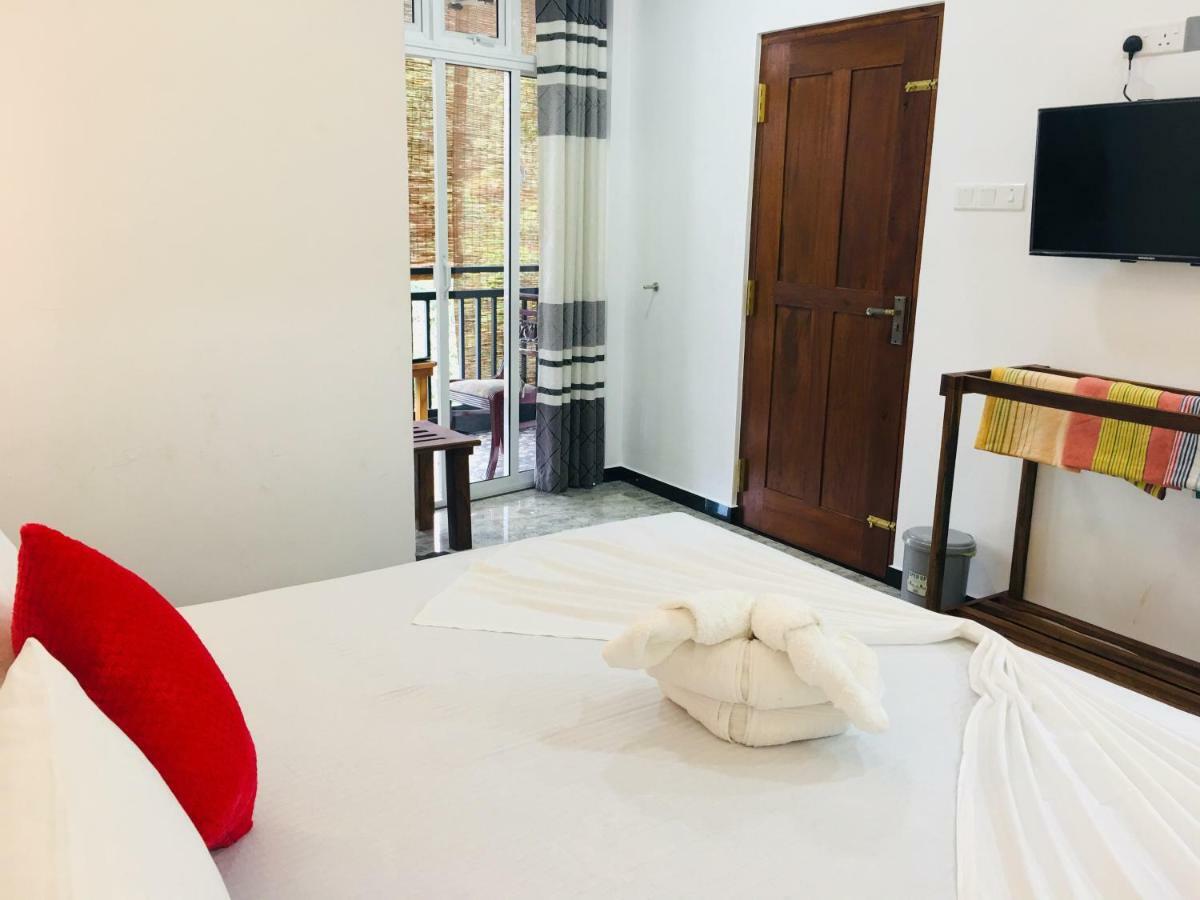 Jenushi Homestay キャンディー エクステリア 写真