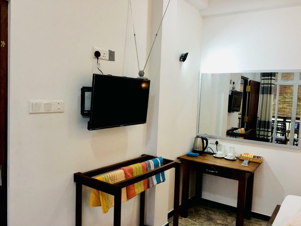 Jenushi Homestay キャンディー エクステリア 写真