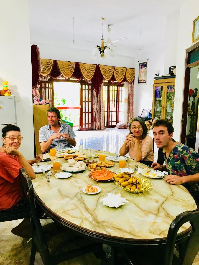 Jenushi Homestay キャンディー エクステリア 写真